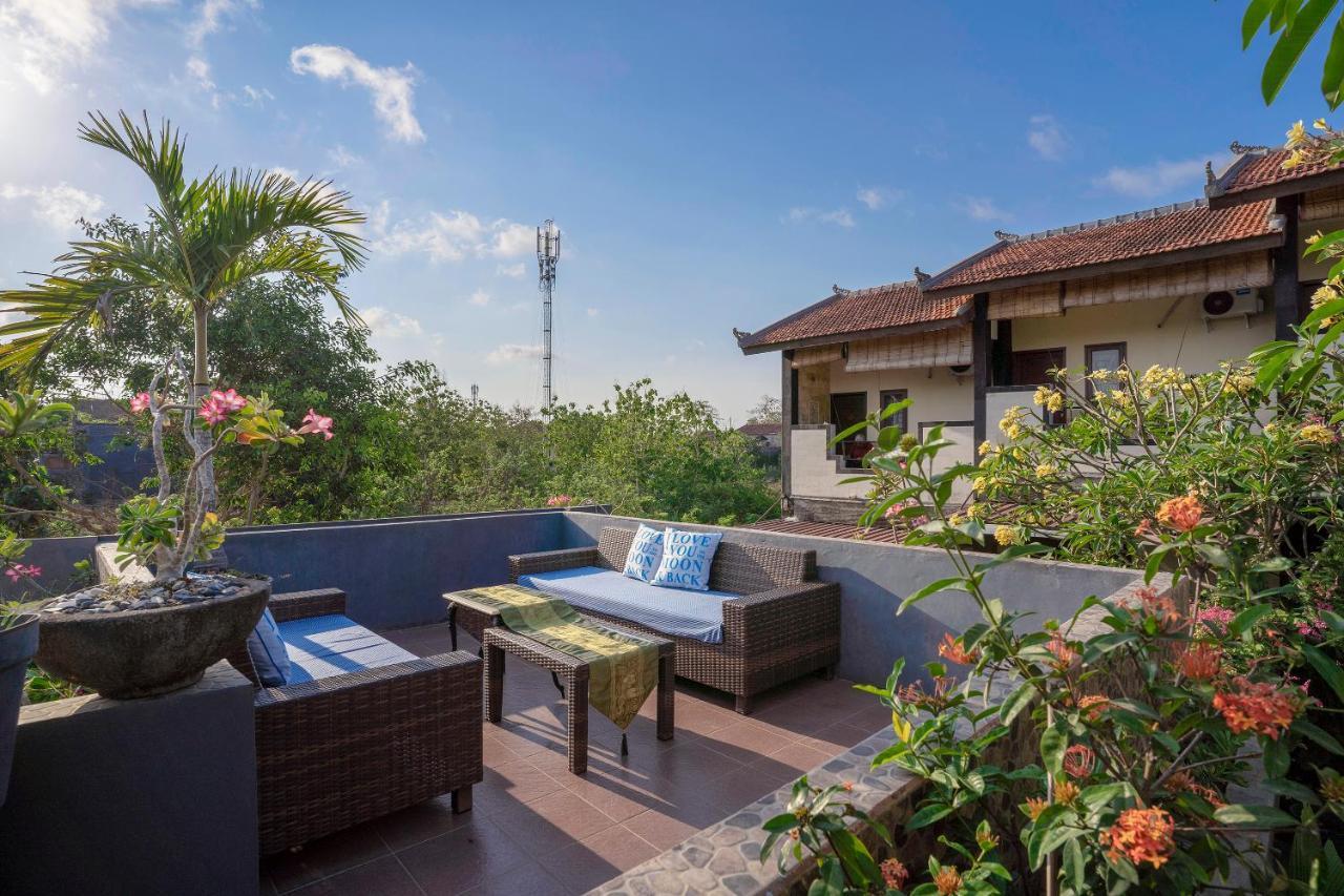 Terrace Garden Homestay And Spa Джимбаран Екстер'єр фото