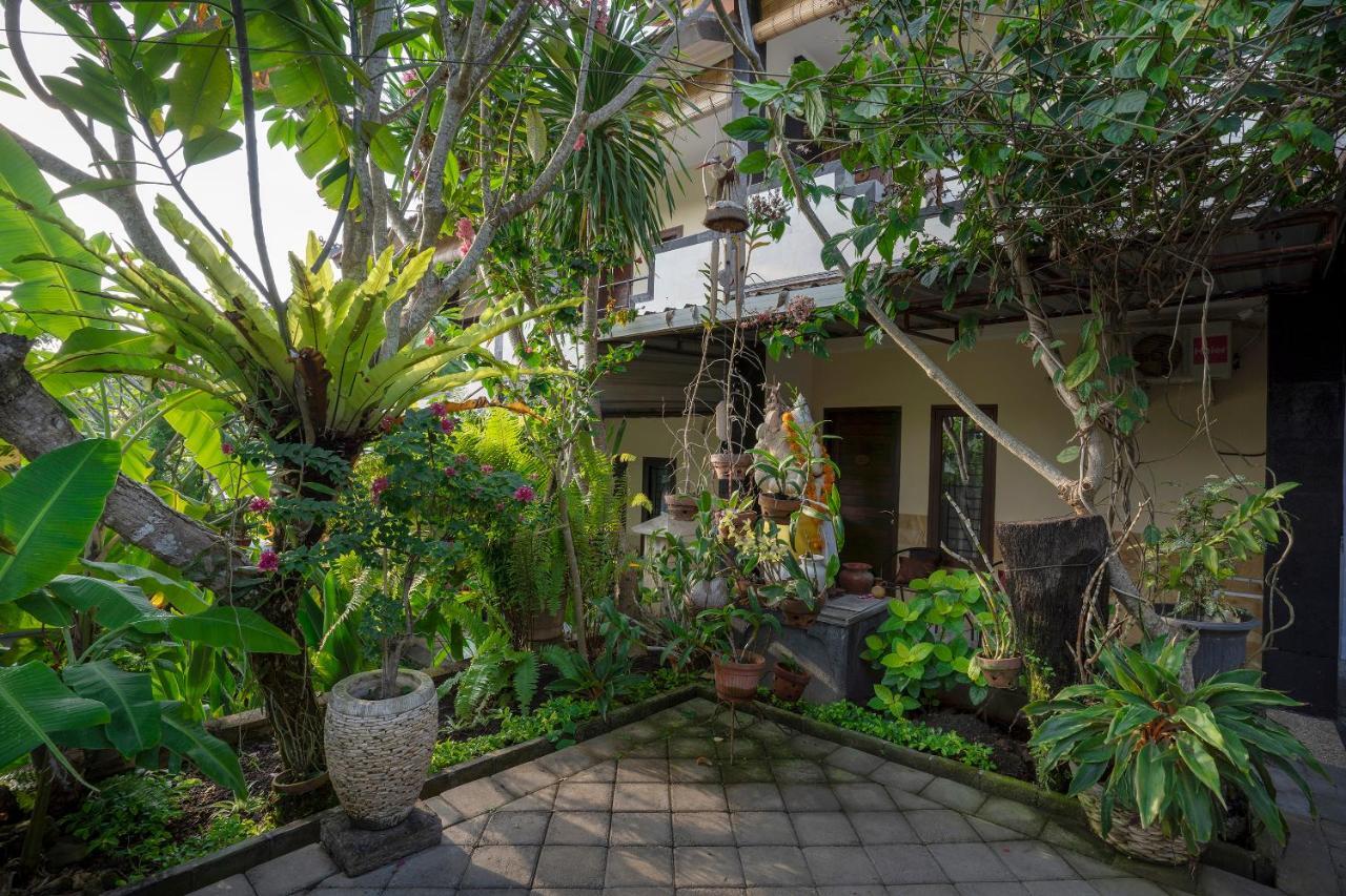 Terrace Garden Homestay And Spa Джимбаран Екстер'єр фото